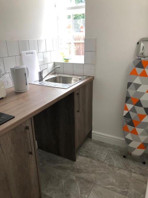 Luxury Lavish Studio Apartments Le1 Leicester Exterior photo